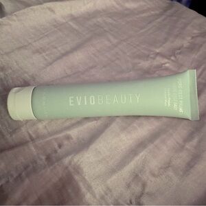 NWT- Evio Beauty Porefect Primer